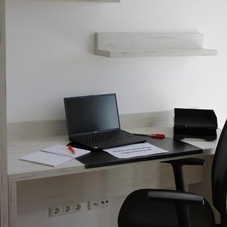 Wg Zimmer In Der Land Of Living Regensburg 켈하임 외부 사진